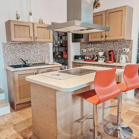 La Gleyzette - Maison En Pierre - Proche Chateau Вогюэ